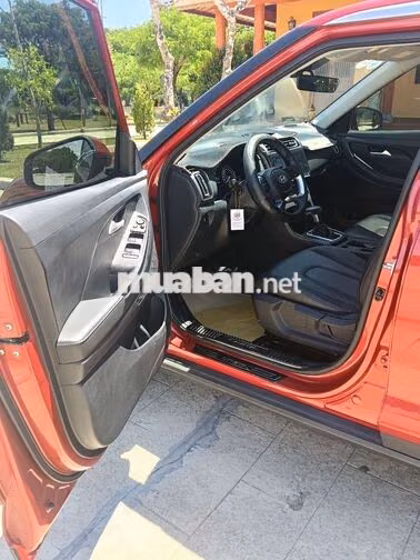 Hyundai Creta Tiêu Chuẩn 2023 Đỏ 28.000 km