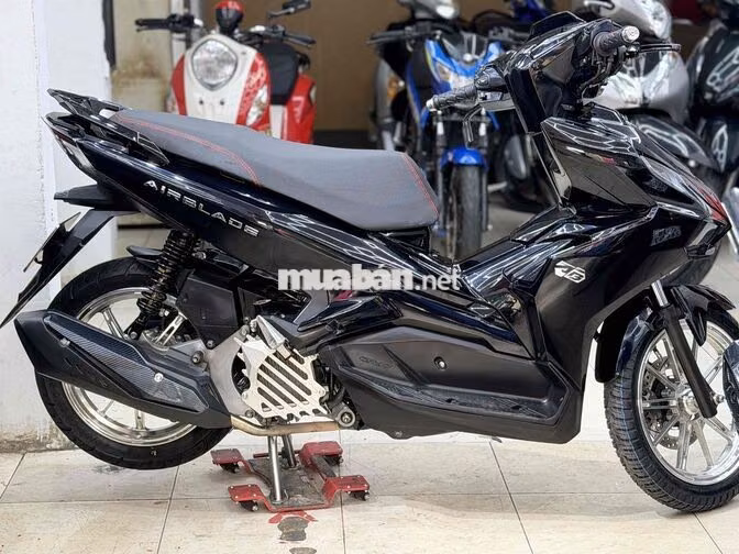 Honda Air Blade 150 ABS ,bstp 9chủ ,full đồ chơi