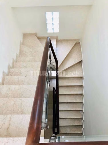 SANG NHƯỢNG GẤP NHÀ MẶT TIỀN PHÓ ĐỨC CHÍNH, QUẬN 1 (DT:5x15)-GIÁ5,07Tỷ