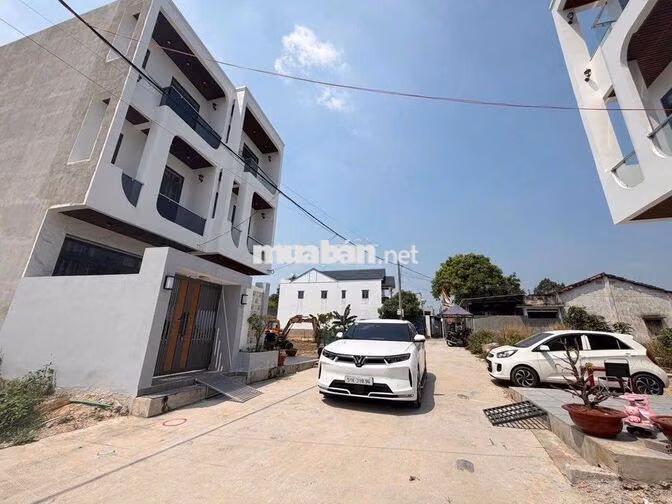 1.55 tỷ Đất trong KDC Thủ Dầu Một - hẻm xe hơi 7m, sổ sẵn