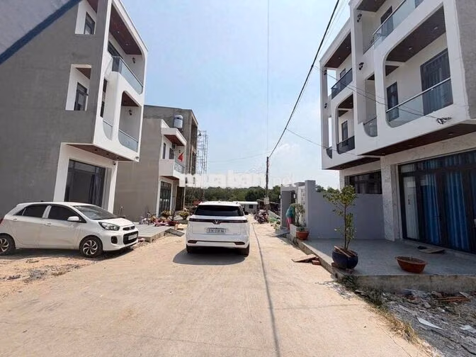 1.55 tỷ Đất trong KDC Thủ Dầu Một - hẻm xe hơi 7m, sổ sẵn