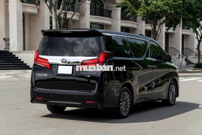 Toyota Alphard Lounge 2018 Đen 80000 km
