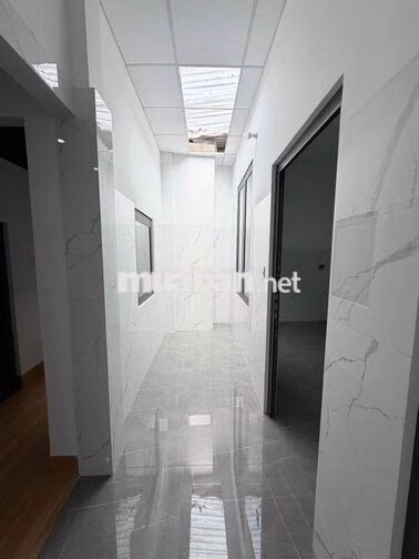 Nhờ ACE môi giới BĐS bánn giúp em - Nhà Chính chủ - Nở hậu