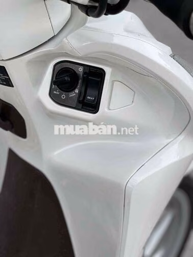 Honda Vision Trắng khoá smart dky 2023