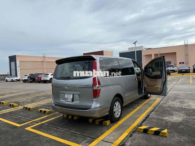 Hyundai Starex 2013 Bạc Số sàn 9 chỗ