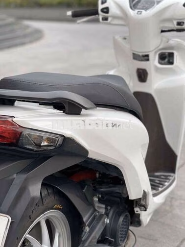 Honda Vision Trắng khoá smart dky 2023