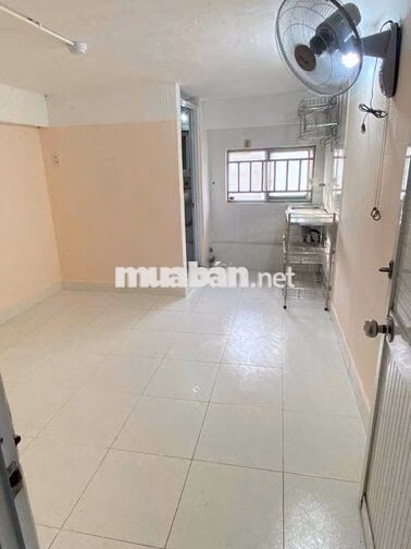 Phòng trọ Âu Cơ gần vòng xoay Lê Đại Hành