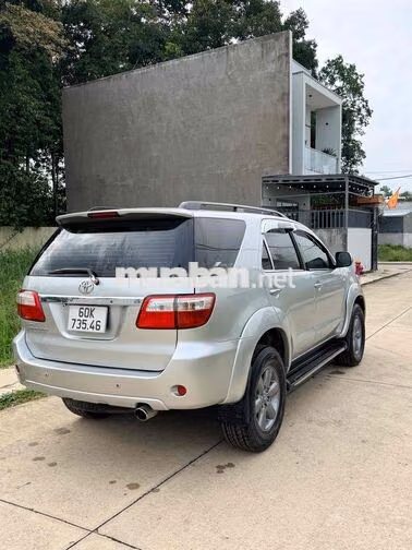 Toyota Fortuner 2009 Tự động Bạc