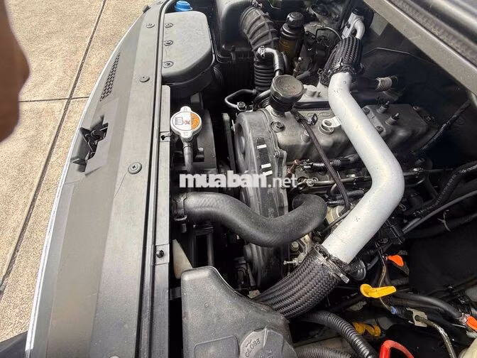Hyundai Starex 2013 Bạc Số sàn 9 chỗ