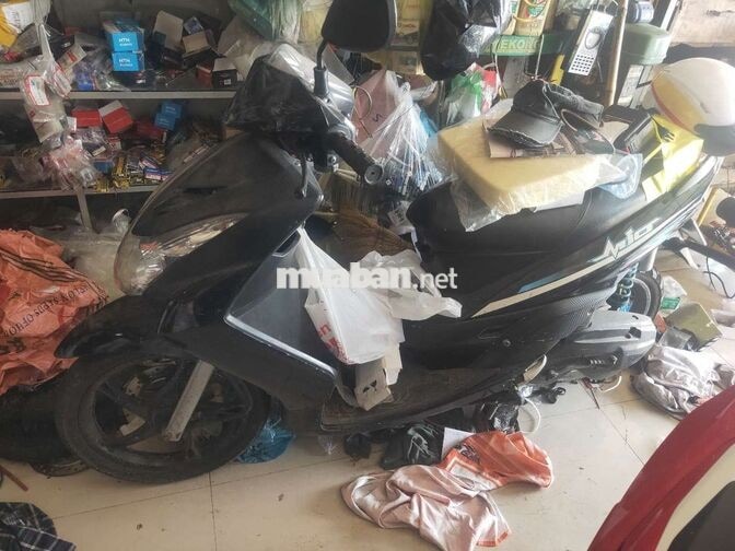 Yamaha Mio Xe tay ga màu Đen