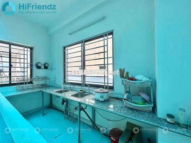 STUDIO FULL NỘI THẤT CỬA SỔ THOÁNG CHỈ TÍNH ĐIỆN NƯỚC GẦN TRUNG TÂM