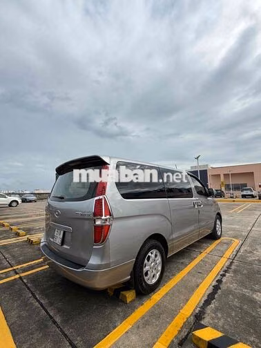 Hyundai Starex 2013 Bạc Số sàn 9 chỗ