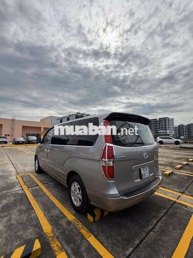 Hyundai Starex 2013 Bạc Số sàn 9 chỗ