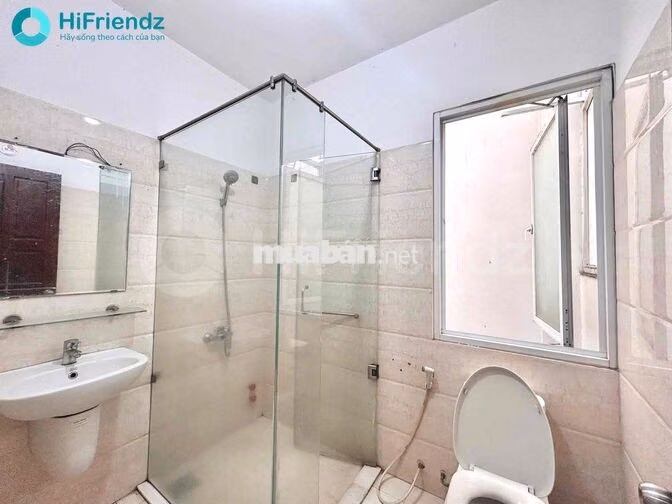 Phòng thang máy đầy đủ nội thất có bếp riêng gần đh y dược, ueh, mở
