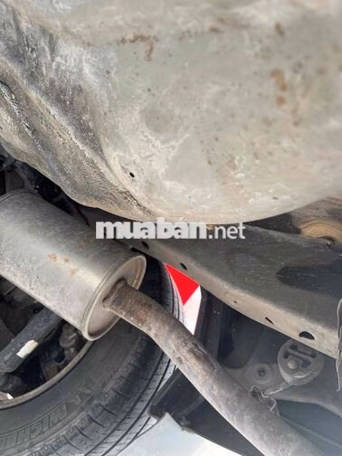Ford Escape XLS Xám 5 chỗ