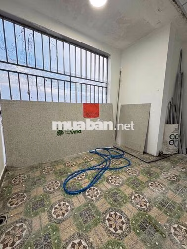 PHÒNG SIÊU LỚN - 2PN - 1WC - KHU TÊN LỬA