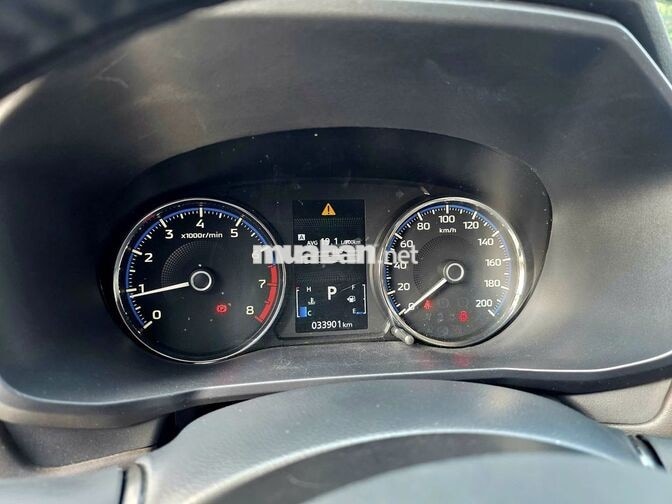 Mitsubishi Xpander Premium 2025 Bạc 33.000 km