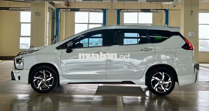 Mitsubishi Xpander Premium 2024 độ Bodykit