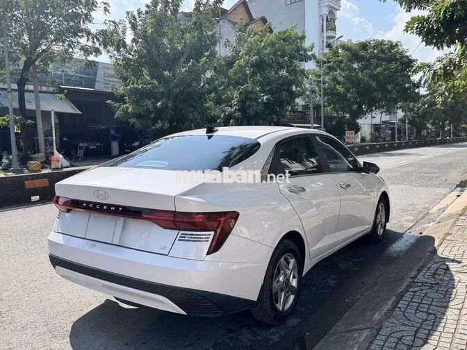 Hyundai Accent 1.5 AT Trắng 2024 odo 66.168