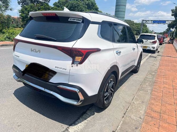 Kia Carens 1.4T Signature 2023 Trắng