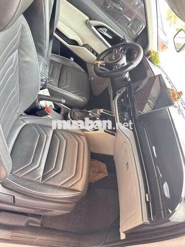 Kia Carens 1.4T Signature 2023 Trắng