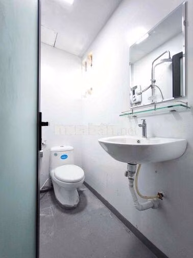 cho thuê 2pn bancong rộng 60m2 sát cầu nguyễn văn cừ,đh sư phạm,sgu