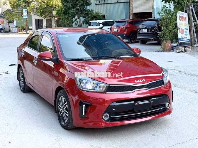 Kia Soluto bản đủ Số sàn 82000 km Đỏ