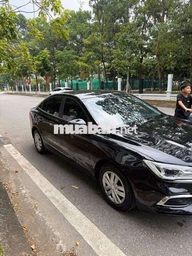 MG MG5 2024 5000 km Đen