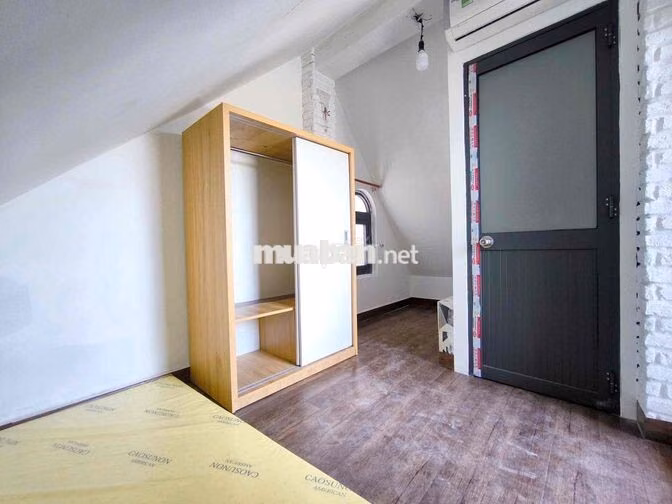 cho thuê 2pn bancong rộng 60m2 sát cầu nguyễn văn cừ,đh sư phạm,sgu