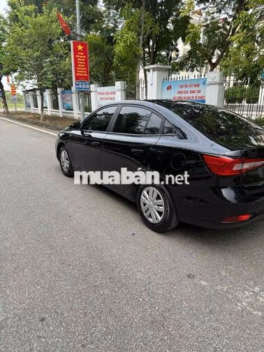 MG MG5 2024 5000 km Đen