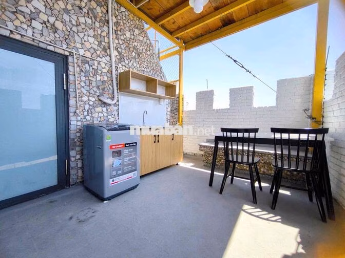 cho thuê 2pn bancong rộng 60m2 sát cầu nguyễn văn cừ,đh sư phạm,sgu