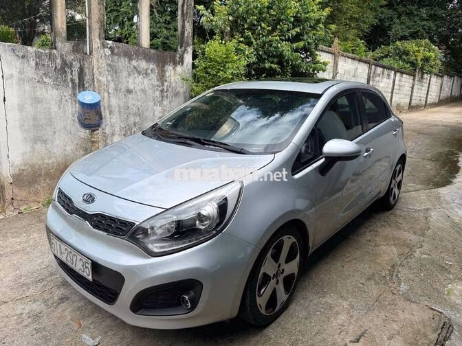 Kia Rio 2011 Bạc 82.000 km