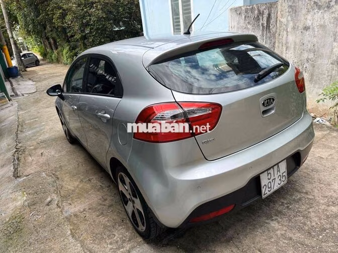 Kia Rio 2011 Bạc 82.000 km