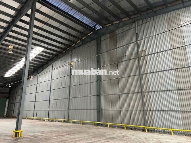 Kho xưởng 1.440 m² có DOCK có sân bãi rộng, trong KCN Tân Phú Thạnh