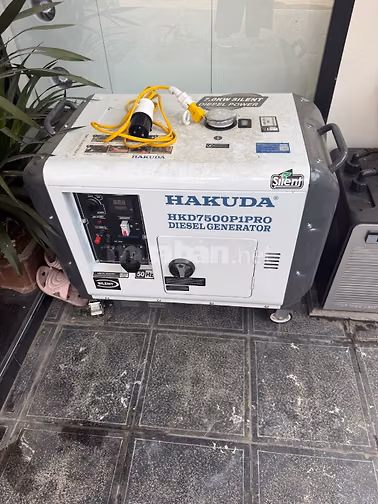 Máy phát điện Hakuda HKD7500P1PRO Diesel Trắng