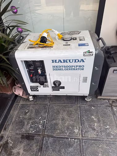 Máy phát điện Hakuda HKD7500P1PRO Diesel Trắng