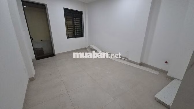 Cho Thuê Mặt Bằng Tiền + Tầng 1 Đường Lê Dức Thọ Gần Trường Học