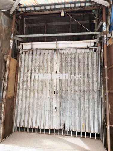 Cho thuê vựa- Sạp bán đồ Chợ Bình Tây, Q6-9m2- kinh doanh tốt