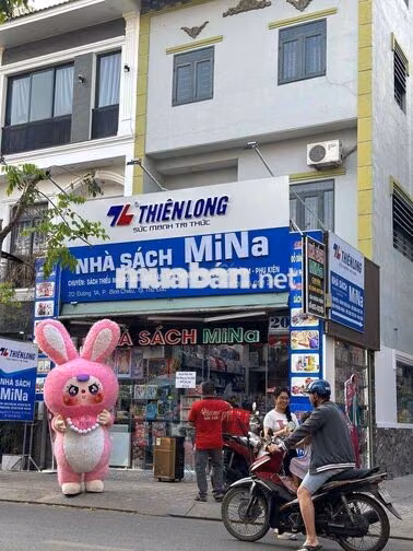 Cần tuyển nhân viên bán hàng nhà sách