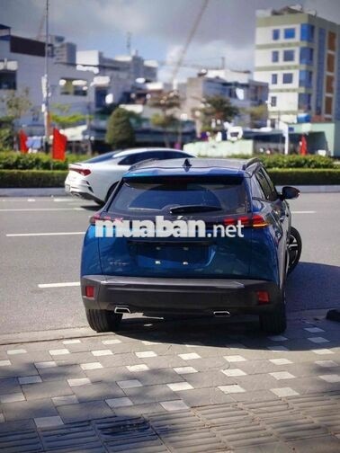 Peugeot 2008 ICONIC