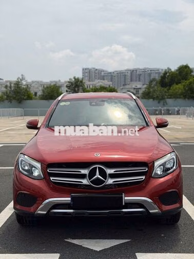 Mercedes-Benz GLC 250 4MATIC 2019 Đỏ
