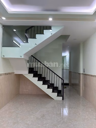 Cho thuê hoặc bán nhà MT số 19 ĐS 3, P9, Q.GV. DT: 4x16m, 4 lầu, 7P