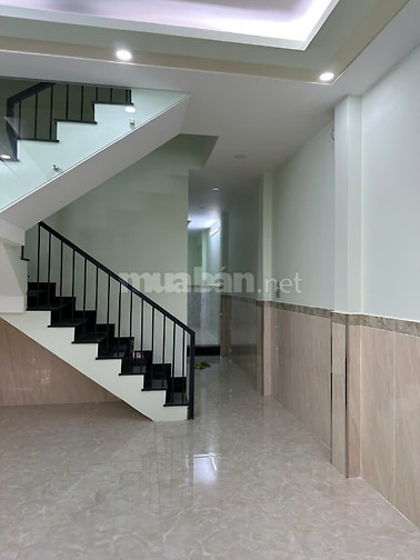 Cho thuê hoặc bán nhà MT số 19 ĐS 3, P9, Q.GV. DT: 4x16m, 4 lầu, 7P