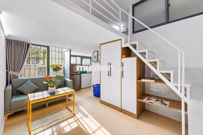 Duplex full nội thất ngay trường Văn Lang  sát IUH HCA