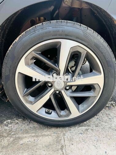 Hyundai Kona Đỏ 79004 km