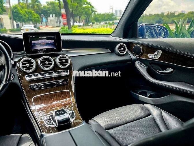 Mercedes-Benz GLC200 SPORT Model 2020