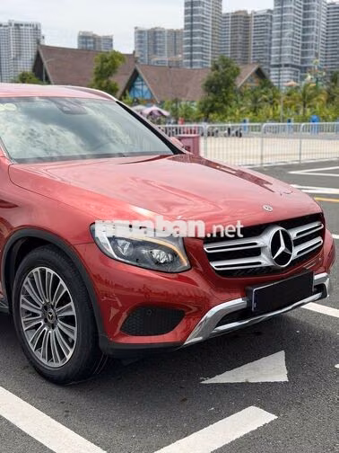 Mercedes-Benz GLC 250 4MATIC 2019 Đỏ
