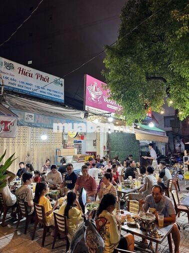 Tuyển Nhân Viên Phục Vụ