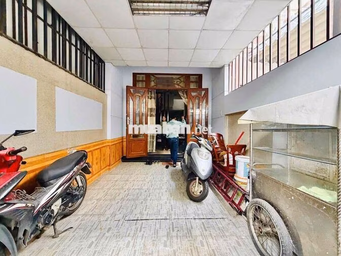 Cho thuê nhà đường phạm văn chiêu dt 4 x20 trệt 2 lầu giá 16 tr