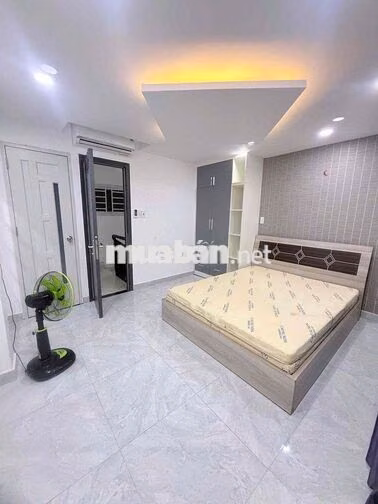 CHO THUÊ MT 491 PHAN VĂN TRỊ Q5 - 4 TẦNG, 4PN, SÂN THƯỢNG, 33TR